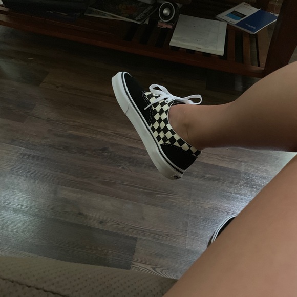 Meet your Posher, Christy - Picture 1 of 1